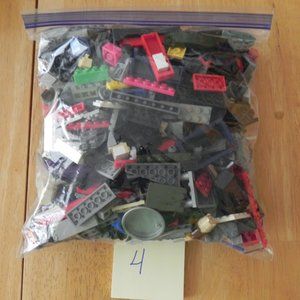 Assorted Building Blocks Mega Lego Unbranded Preowned Gallon Bag 2 lbs. Bag #4